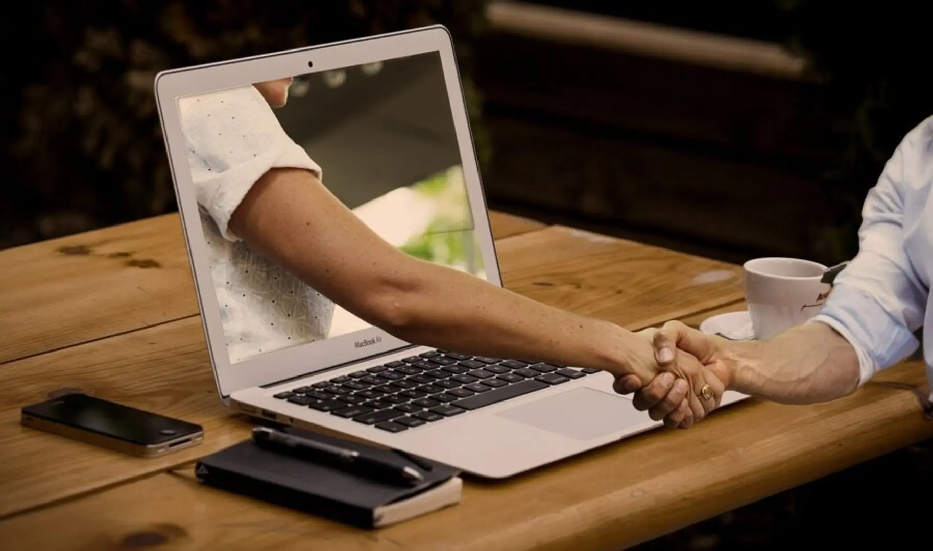 Impact of COVID-19 on the Ecommerce Sector. How to Start Selling Online FREE?
