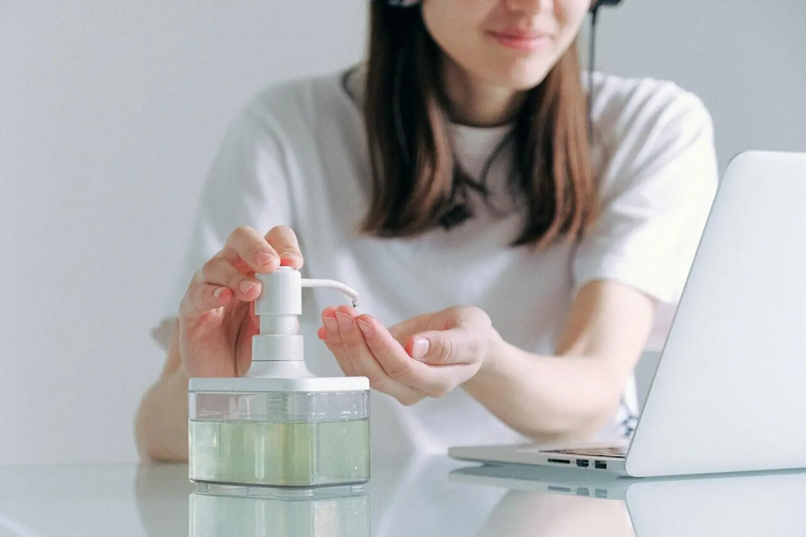 12 Workplace Hygiene Tips Every Company Should Follow