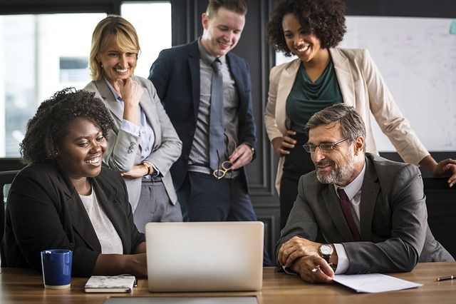 How to Build a Solid Brand Presence Like an Artist