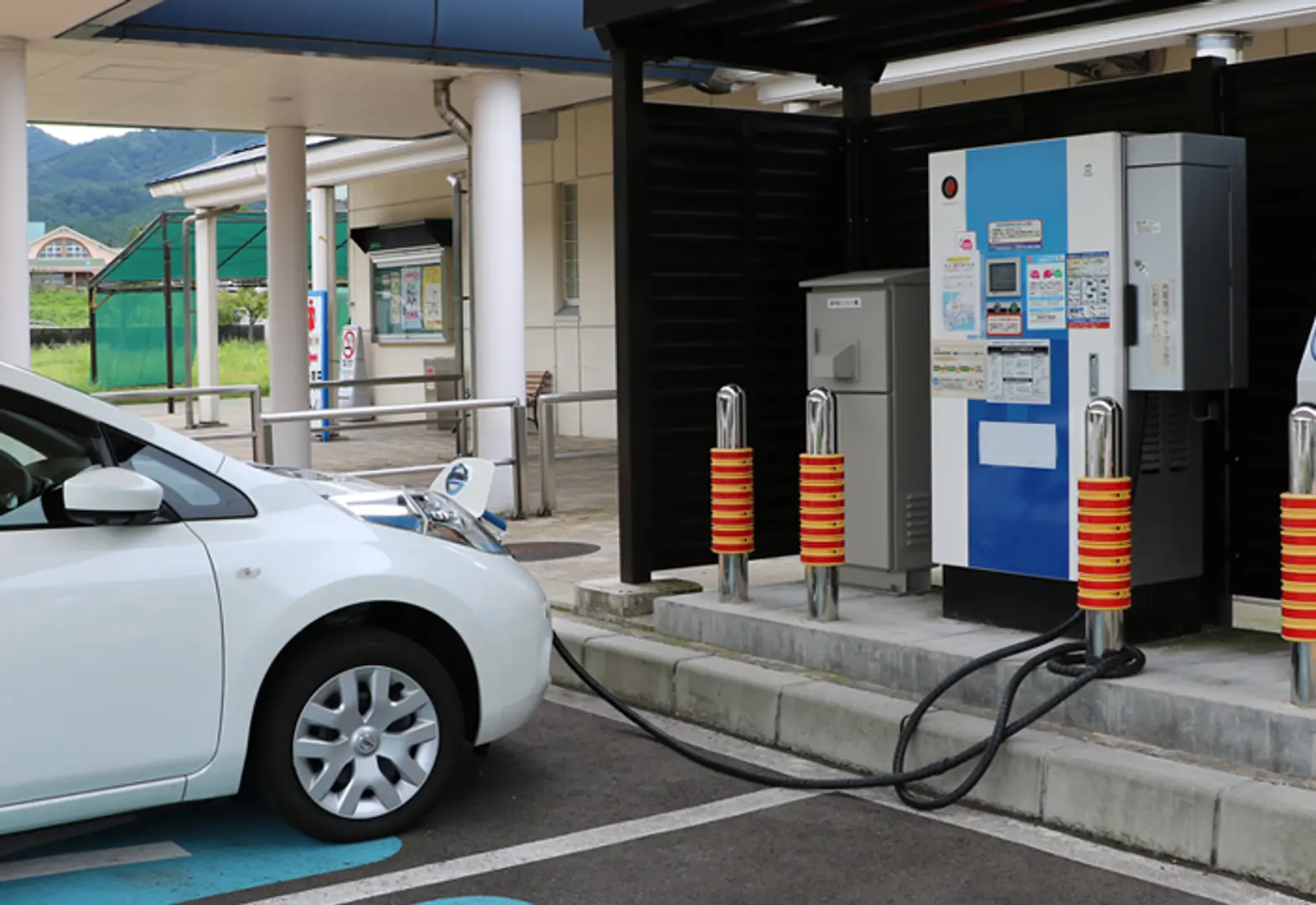 MG Motor India ties up with Delta Electronics for fast-charging stations for EVs