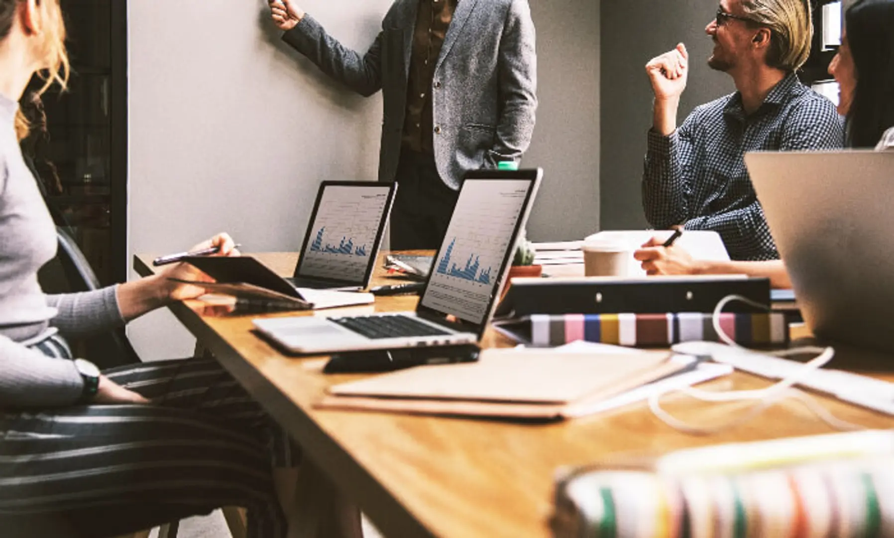 25 proven sales strategies from top entrepreneurs and startups