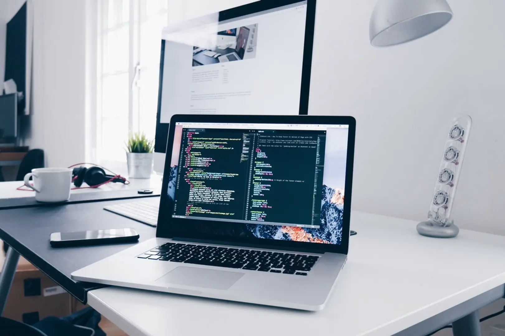 Top 10 IT Outsourcing Software Development Companies India, USA 2020