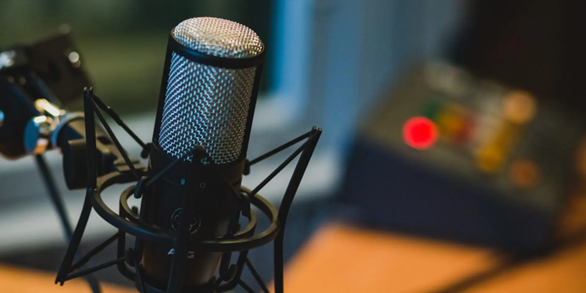 5 Live Audio Streaming Software For Podcasters