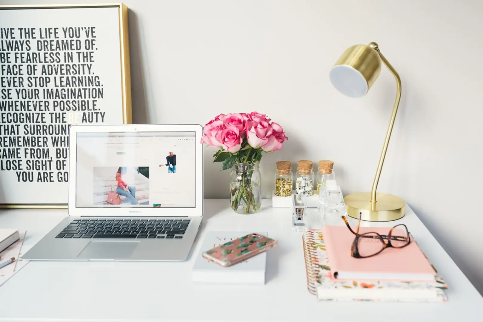 10 Effective Blogger Rules to Follow