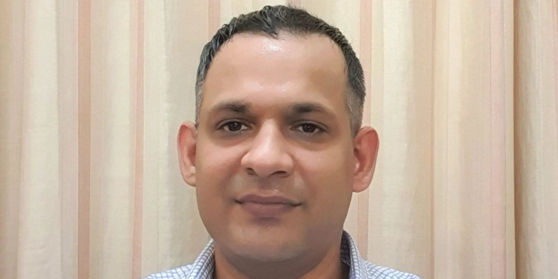 Machine learning expert fitting into the shoes of a mentor
