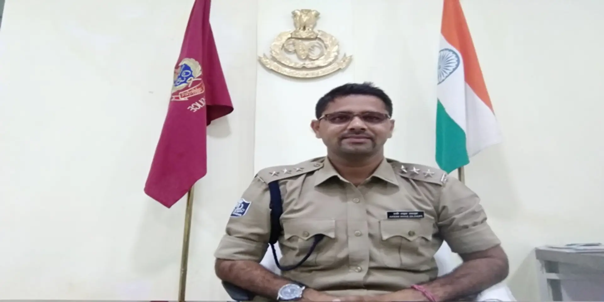‘रुक जाना नहीं’ : रेलवे में गैंगमैन से IPS अफ़सर तक का सफ़र, राजस्थान के प्रहलाद मीणा की कहानी
