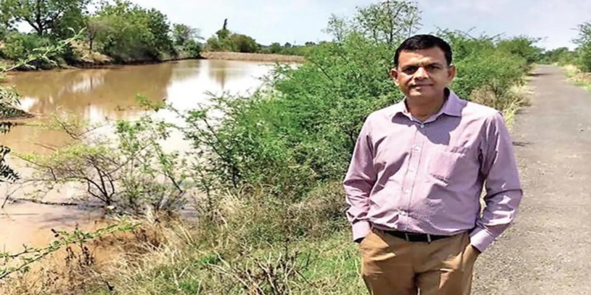 मिलें उस IFS ऑफिसर से जिसने बदल दी झारखंड के ग्रामीणों की तकदीर, पिछड़े गांवों को बना दिया आत्मनिर्भर