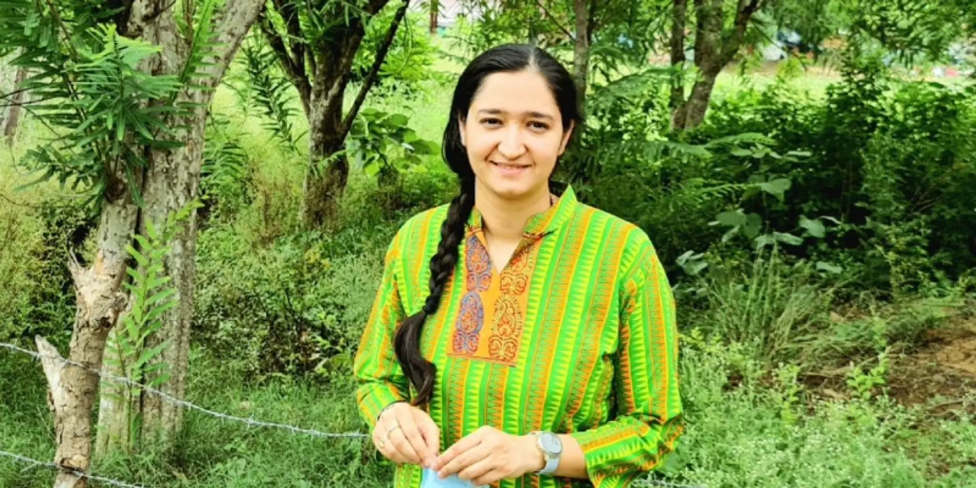 अमेरिका से नौकरी छोड़ अपने गाँव वापस आईं भक्ति, 25 साल की उम्र में सरपंच बन बदली गाँव वालों की किस्मत