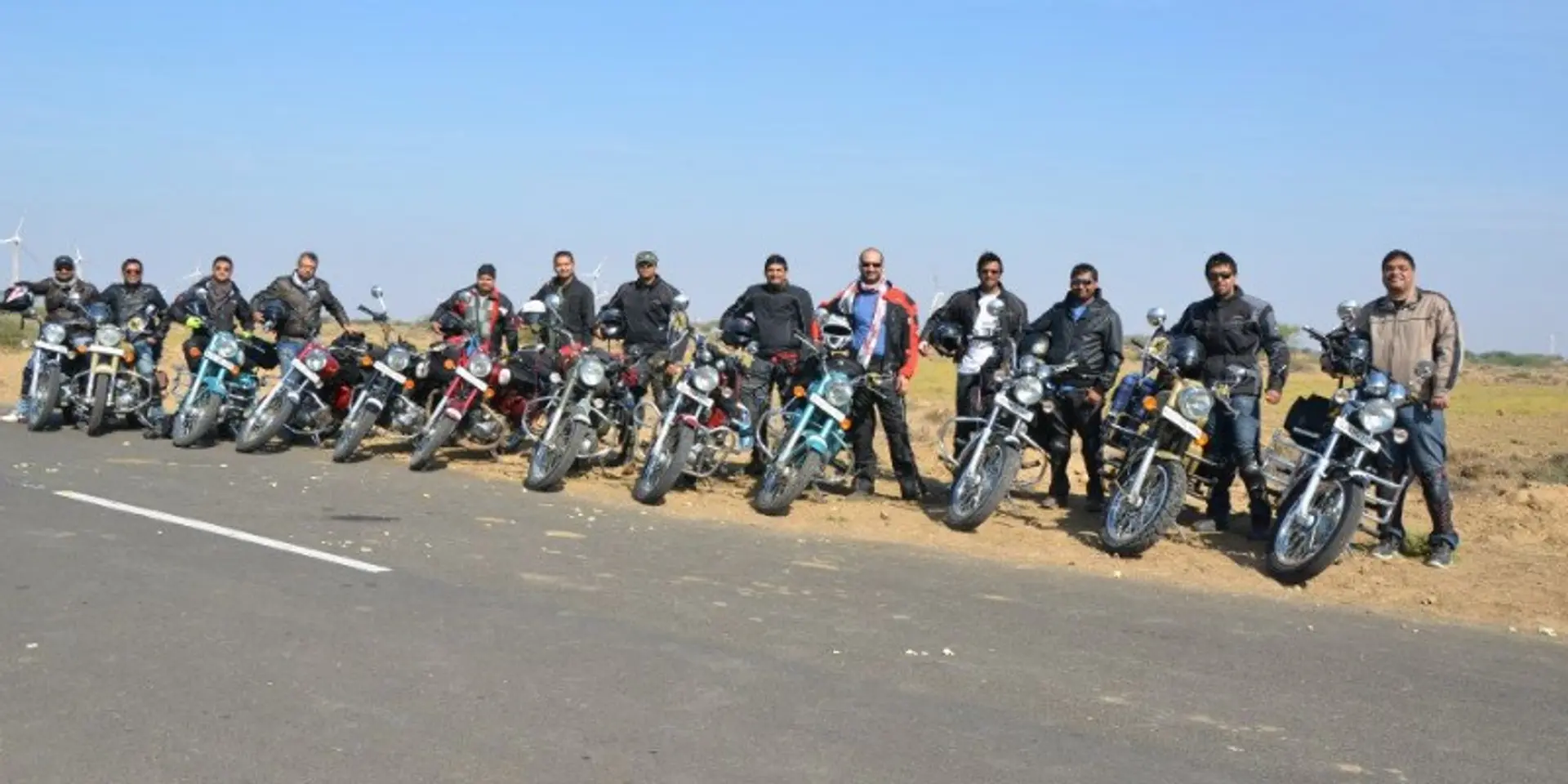 3 हज़ार किलोमीटर की दूरी तय करने निकले ये बाइक राइडर्स, वैक्सीनेशन को लेकर बढ़ाएँगे जागरूकता