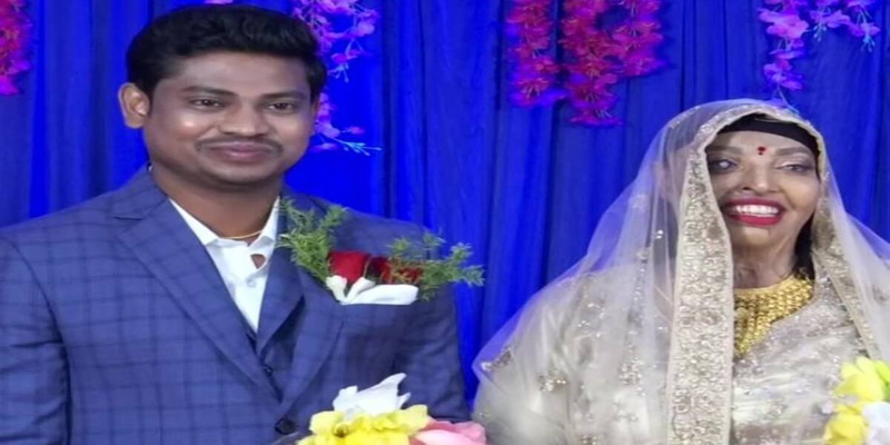 हौसले की मिसाल! ओडिशा की एसिड-अटैक सर्वाइवर ने अपने दोस्त से की शादी, बताया "जीवन का सबसे अच्छा दिन”