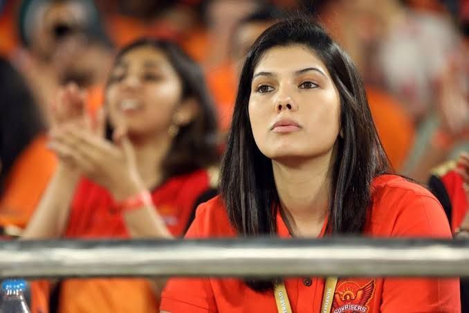 IPL 2020 Auction: हैदराबाद टीम की बोली लगाने वाली ये लड़की कैसे बन गई इंटरनेट सेंसेशन