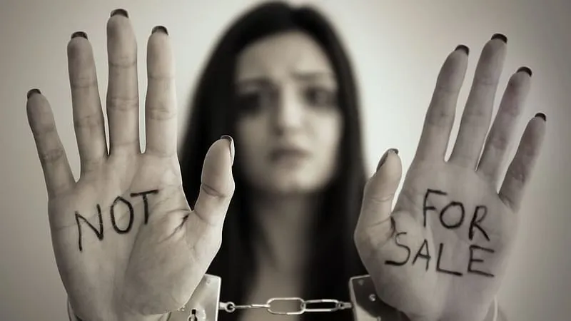 अपने तस्कर के खिलाफ न्याय पाने में विफल रहने के बावजूद, फिरोजा अभी भी अदालत में मामले को आगे बढ़ा रही है। वह दूसरे सर्वाइवर लोगों के साथ भी काम कर रही है ताकि यह सुनिश्चित हो सके कि उन्हें न्याय मिले।  (प्रतीकात्मक चित्र) 
