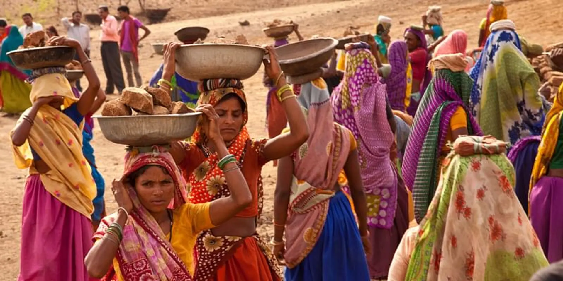 मनरेगा मजदूरों को सरकार का तोहफा, बढ़ाई मजदूरी रेट,1 अप्रैल से लागू