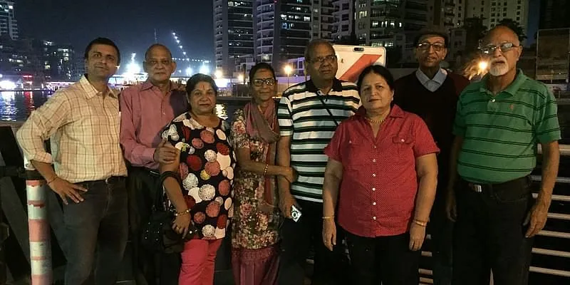 वरिष्ठ नागरिकों के लिए दुबई में आयोजित यात्रा का यादगार पल