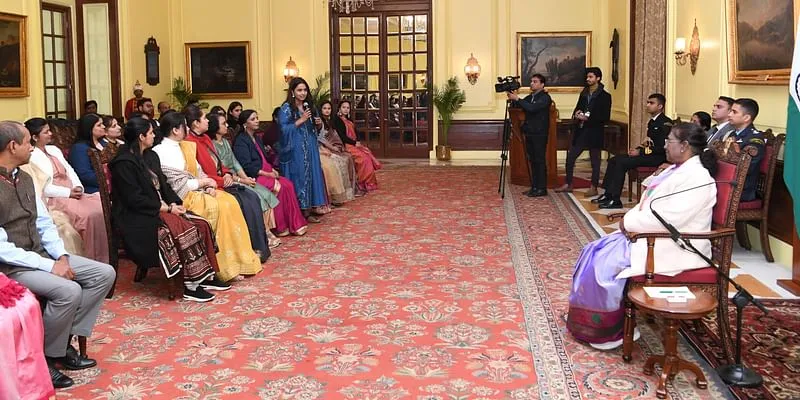 ratan-tata-repos-energy-founder-aditi-bhosale-walunj-receives-prestigious-recognition-president-of-india-droupadi-murmu