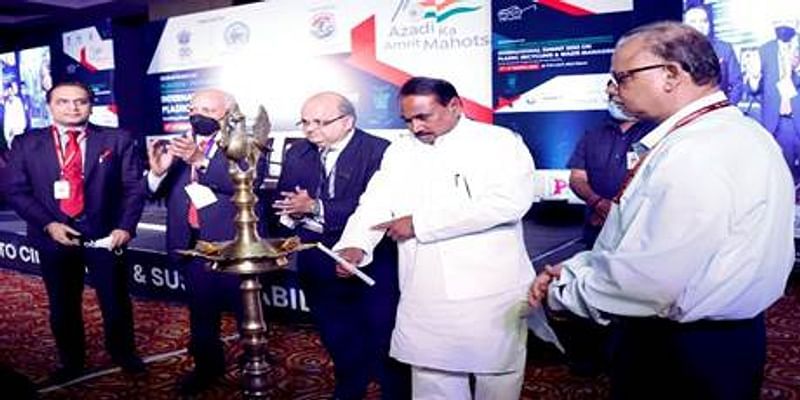 MSME मंत्रालय ने प्लास्टिक रीसाइक्लिंग और अपशिष्ट प्रबंधन के बारे में मेगा शिखर सम्मेलन का आयोजन किया