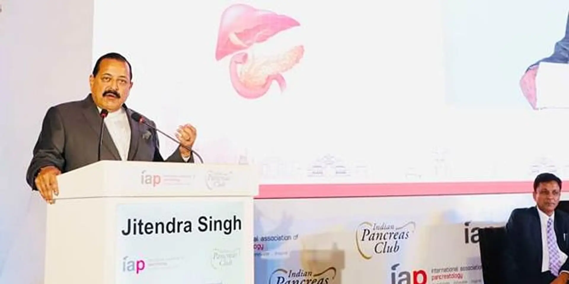 हमने 2070 तक नेट ज़ीरो लक्ष्य निर्धारित किया है, आने वाले कल में हम हाइड्रोजन के प्रमुख निर्यातकों में से एक होंगे: डॉ. जितेंद्र सिंह
