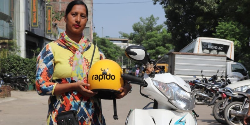 अपने परिवार की मदद के लिए रैपिडो महिला ड्राइवर बनीं कांता चौहान