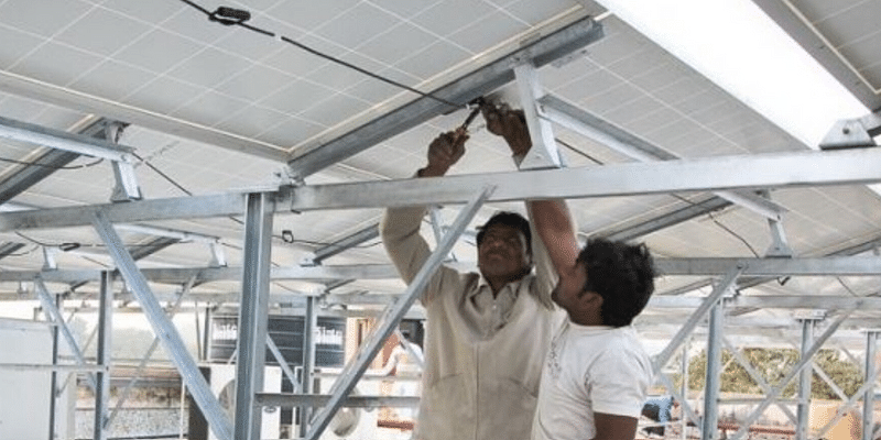 दिल्ली में अक्षय ऊर्जा को बढ़ावा देने के लिए ‘सामूहिक सौर पैनल’ के प्रोत्साहन पर ज़ोर