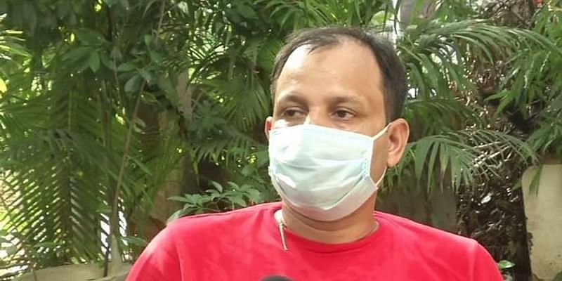 दिल्ली के दिलदार तबरेज़ खान कोविड-19 से रिकवर होने के बाद 9 बार कर चुके हैं प्लाज्मा दान 