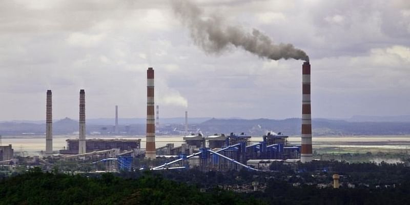 नोएडा में वायु प्रदूषण नियमों का उल्लंघन करने पर वसूला 1 लाख 32 हजार रुपये का जुर्माना