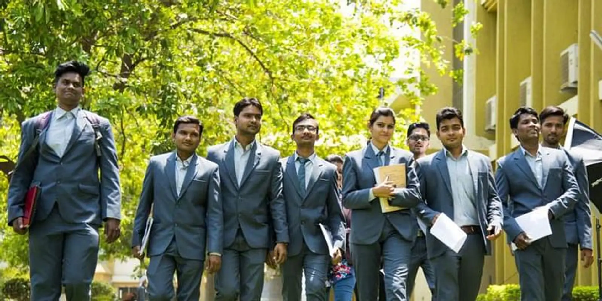 सुस्त पड़े जॉब मार्केट में PwC India लाएगी 30,000 नई नौकरियां