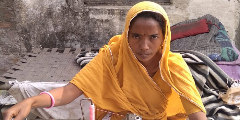 ग्रामीण महिलाओं में मासिक धर्म स्वच्छता को बढ़ा रही हैं उदयपुर की 'पैड वुमन' लाड लोहार, 15वीं शताब्दी से जुड़े हैं तार