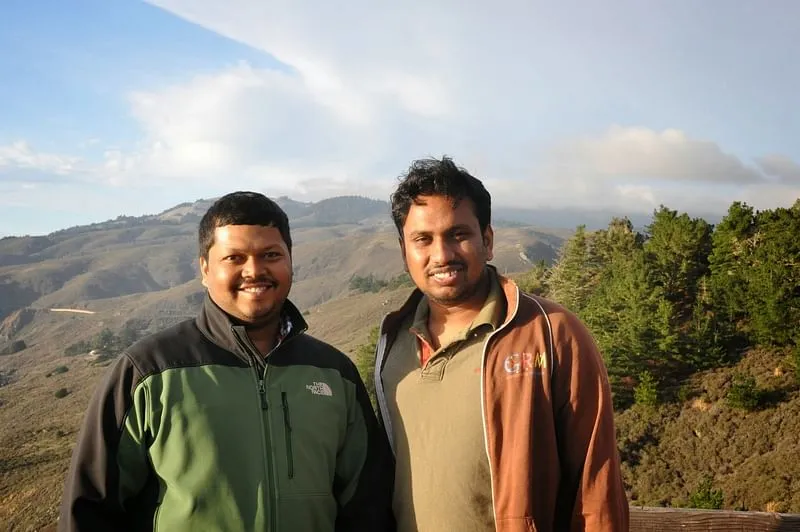Kawanan Labs के को-फाउंडर, रमन काकिलाते (दाएं) के साथ शिव (बाएं) | (इमेज क्रेडिट: शिव) 