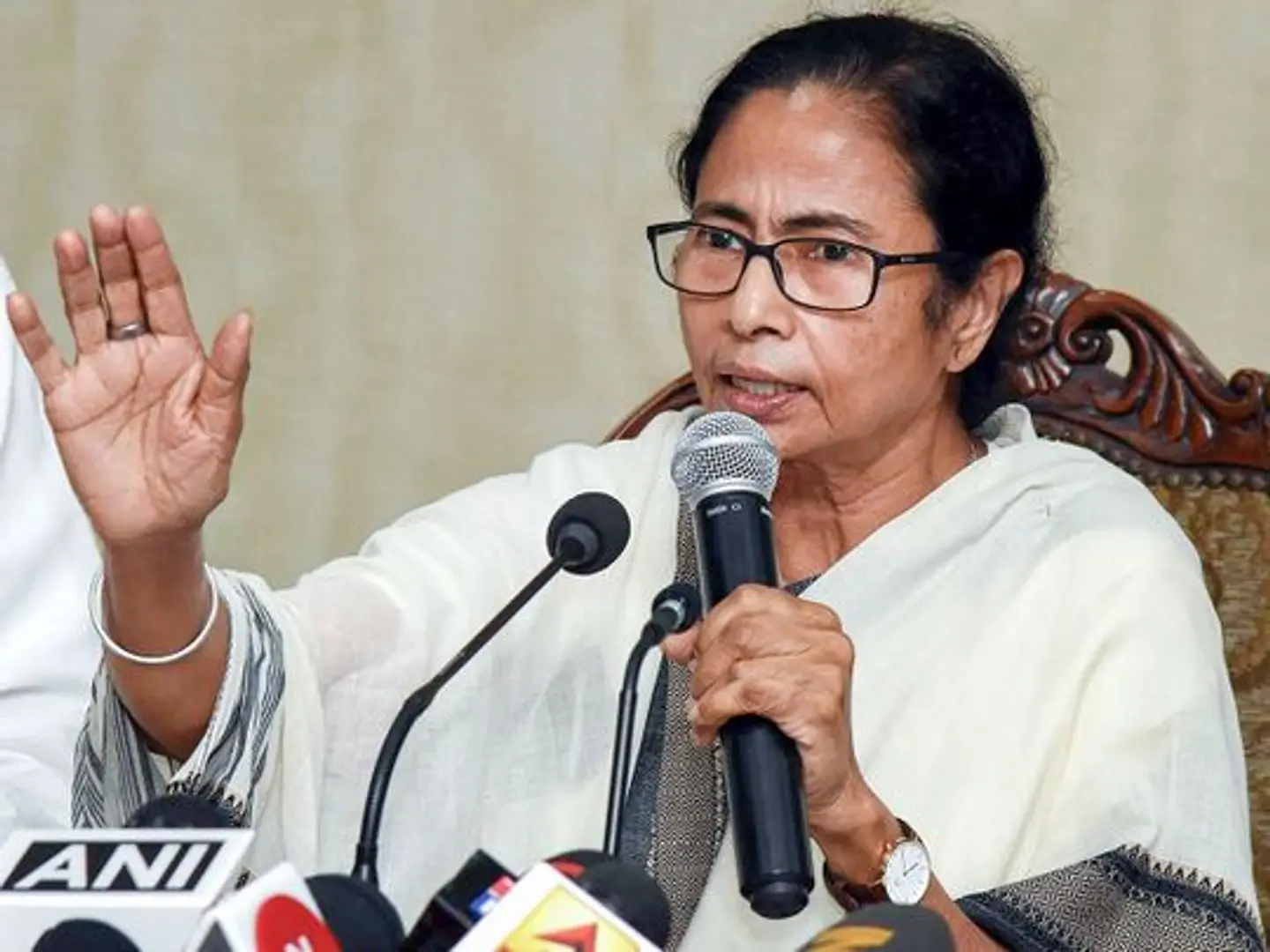 पश्चिम बंगाल सरकार ने सेवानिवृत्त स्कूल शिक्षकों की पेंशन बढ़ाई, एक अप्रैल से प्रभावी होगा आदेश