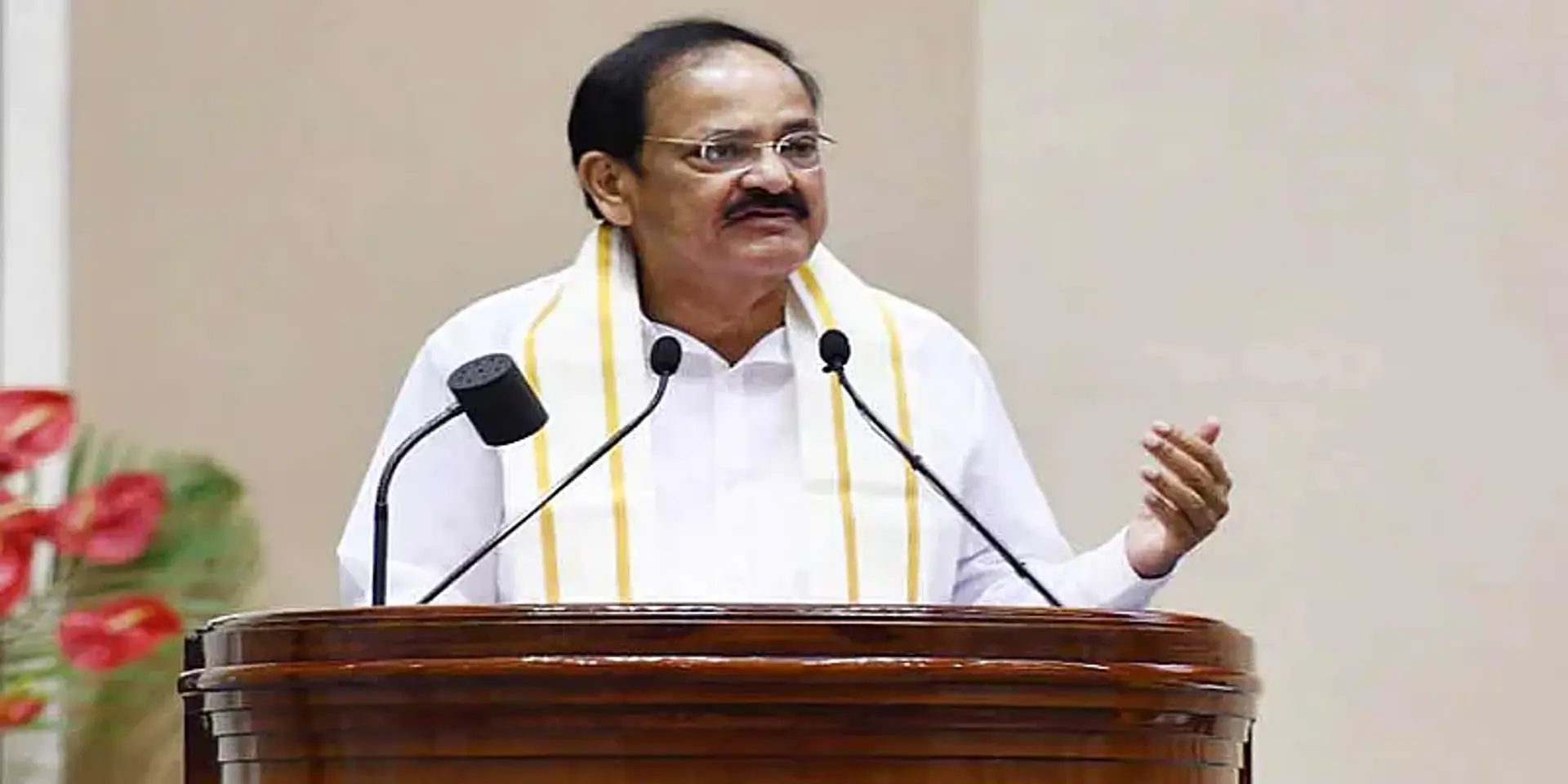 छोटे और सीमांत किसानों के लिए जैविक प्राकृतिक खेती विशेष लाभकारी: उपराष्ट्रपति