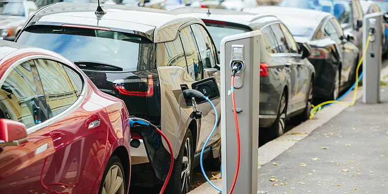 why-is-there-a-huge-gap-in-adoption-of-electric-vehicles-across-indian-states