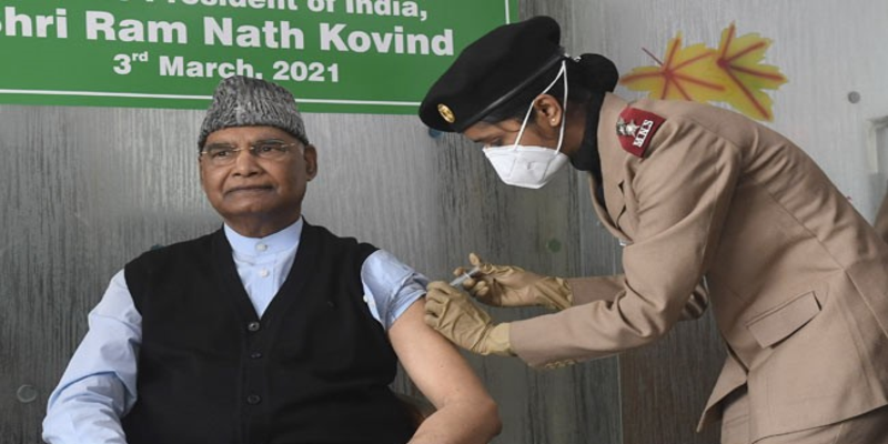 राष्ट्रपति रामनाथ कोविंद ने लगवाया कोविड-19 का टीका, लोगों से टीका लगवाने की अपील
