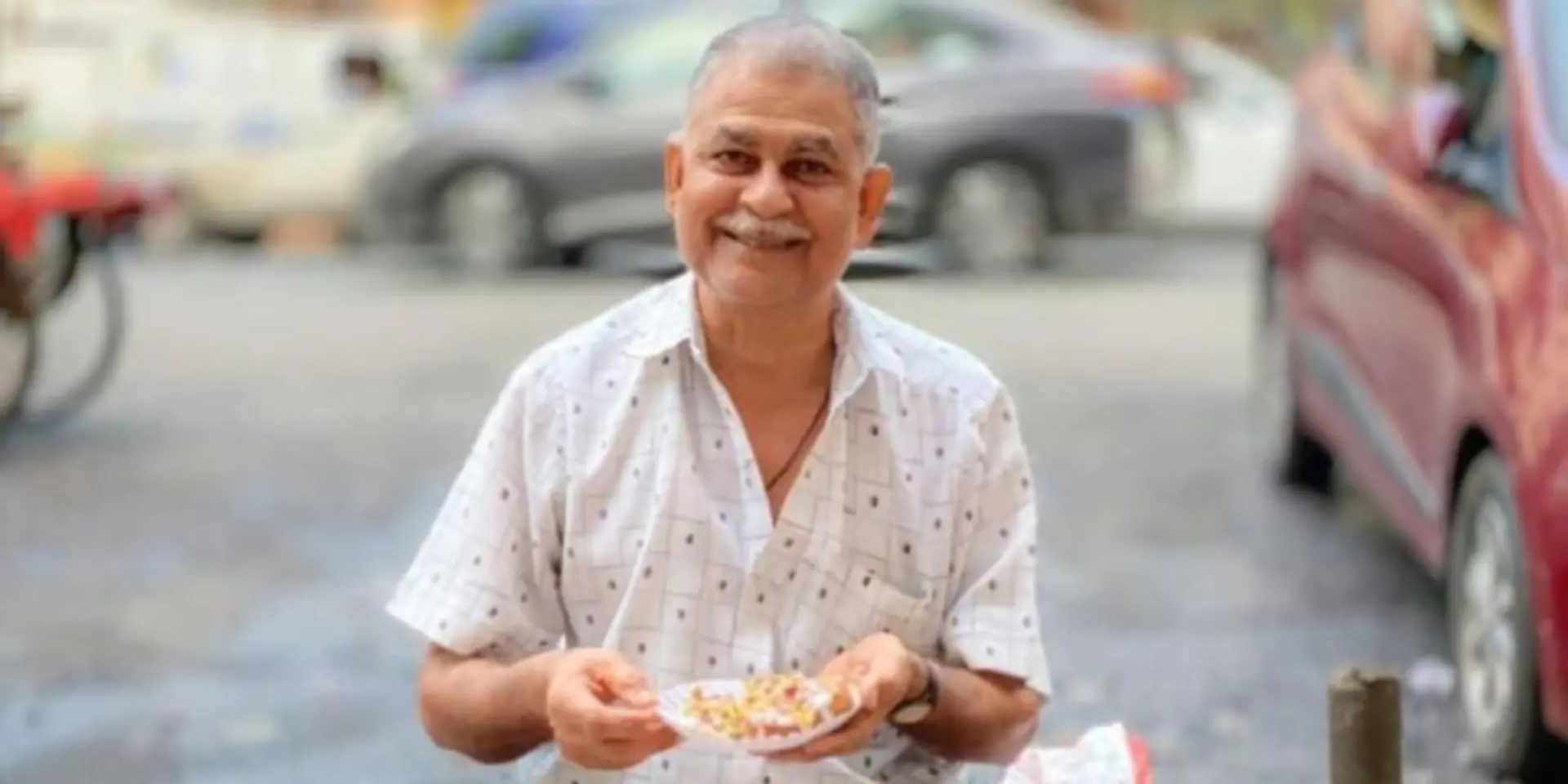 मुंबई के फेमस 'बिसलेरी पानीपूरी वाले' ने कोरोना से गंवाई जान, नागरिकों ने परिवार के लिए जुटाये 2.50 लाख रुपये