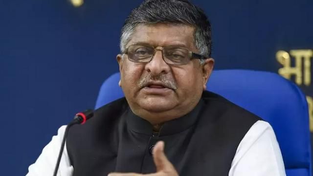 4 लाख पेशेवरों को कुशल बनाने के लिए केन्द्र सरकार ने दी मंजूरी, 436 करोड़ रुपये खर्च करेगी सरकार  