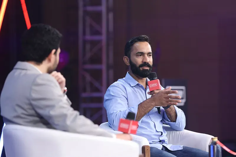 techsparks-2024-mumbai-dinesh-karthik-comebacks-commentary-startup-investments