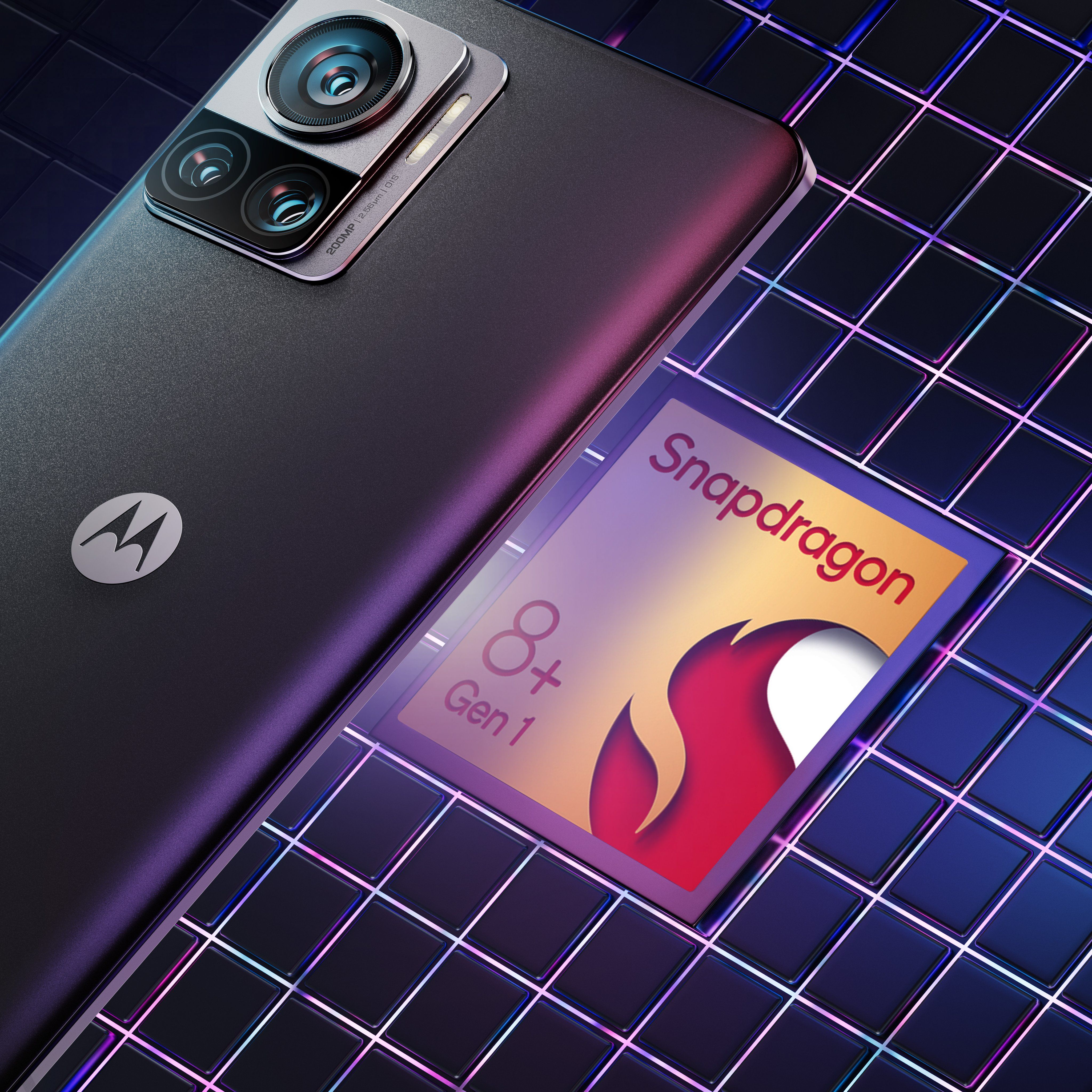 Moto Edge 30 Ultra की लॉन्च से फ़ोन बाज़ार में बढ़ा कम्पटीशन