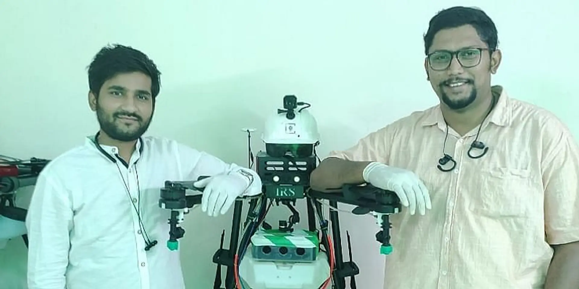 यह ड्रोन स्टार्टअप थर्मल डिटेक्शन हेडगियर और अपने खास ड्रोन के साथ कोरोनावायरस से निपटने की दिशा में आगे बढ़ रहा है
