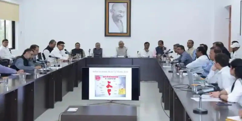 बिहार के मुख्यमंत्री नीतीश कुमार के साथ COVID-19 पर चर्चा के लिए कोर बैठक