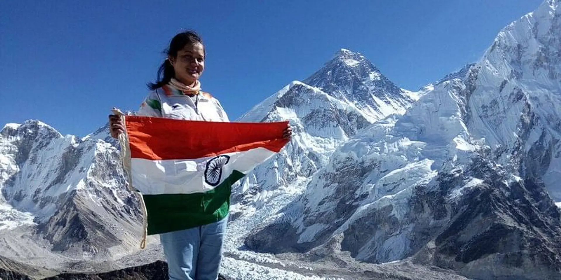 मिलें माउंट एवरेस्ट समेत चार महाद्वीपों की सबसे ऊंची चोटियाँ फतह करने वाली भारत की उस बेटी से, जो आज भी गाँव की मिट्टी से धोती है अपने बाल