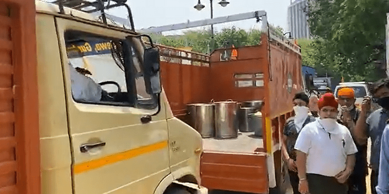 दिल्ली की सिख गुरुद्वारा मैनेजमेंट कमेटी ने शुरू की ‘लंगर ऑन व्हील’ सेवा, शहर के हर कोने में गरीबों को मिलेगा भोजन