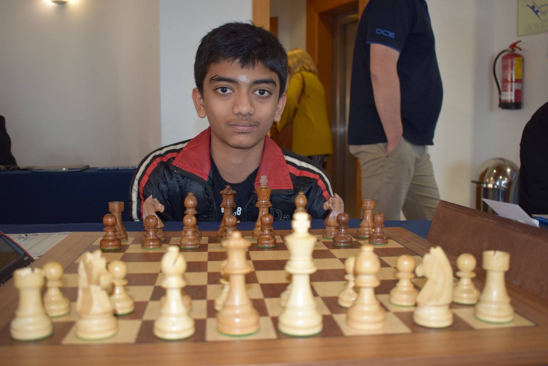 तमिलनाडु के डी गुकेश ने शतरंज में किया देश का नाम रोशन, बने दुनिया के दूसरे और भारत के सबसे युवा ग्रैंड मास्टर
