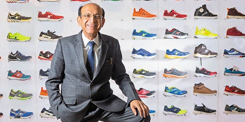 भले गर्दिश में हों शेयर के सितारे, लेकिन रिलैक्सो का रुतबा अब भी बुलंदी पर