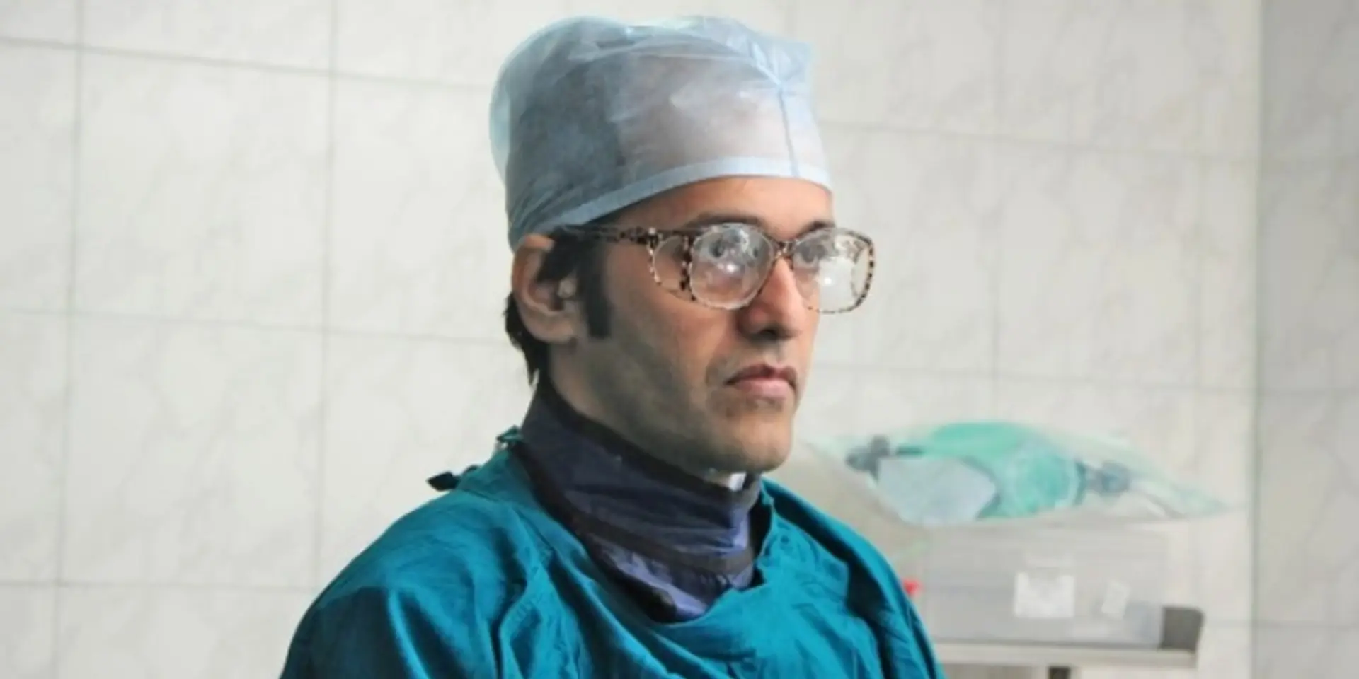 कामत, सोमानी, अर्जुन के व्हाट्सऐप ने करोड़ो लोगों की मुश्किल कर दी आसान