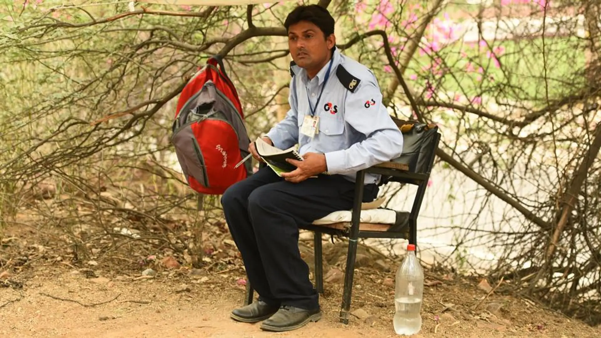 नामुमकिन को हासिल कर लेने जैसा है जेएनयू के गार्ड रामजल का स्ट्रगल