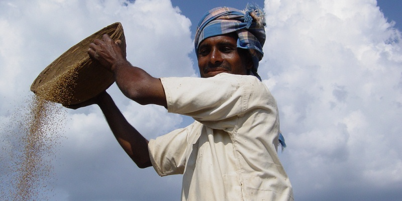 महाराष्ट्र में किसानों का होगा दो लाख रुपये तक का कर्ज़ माफ