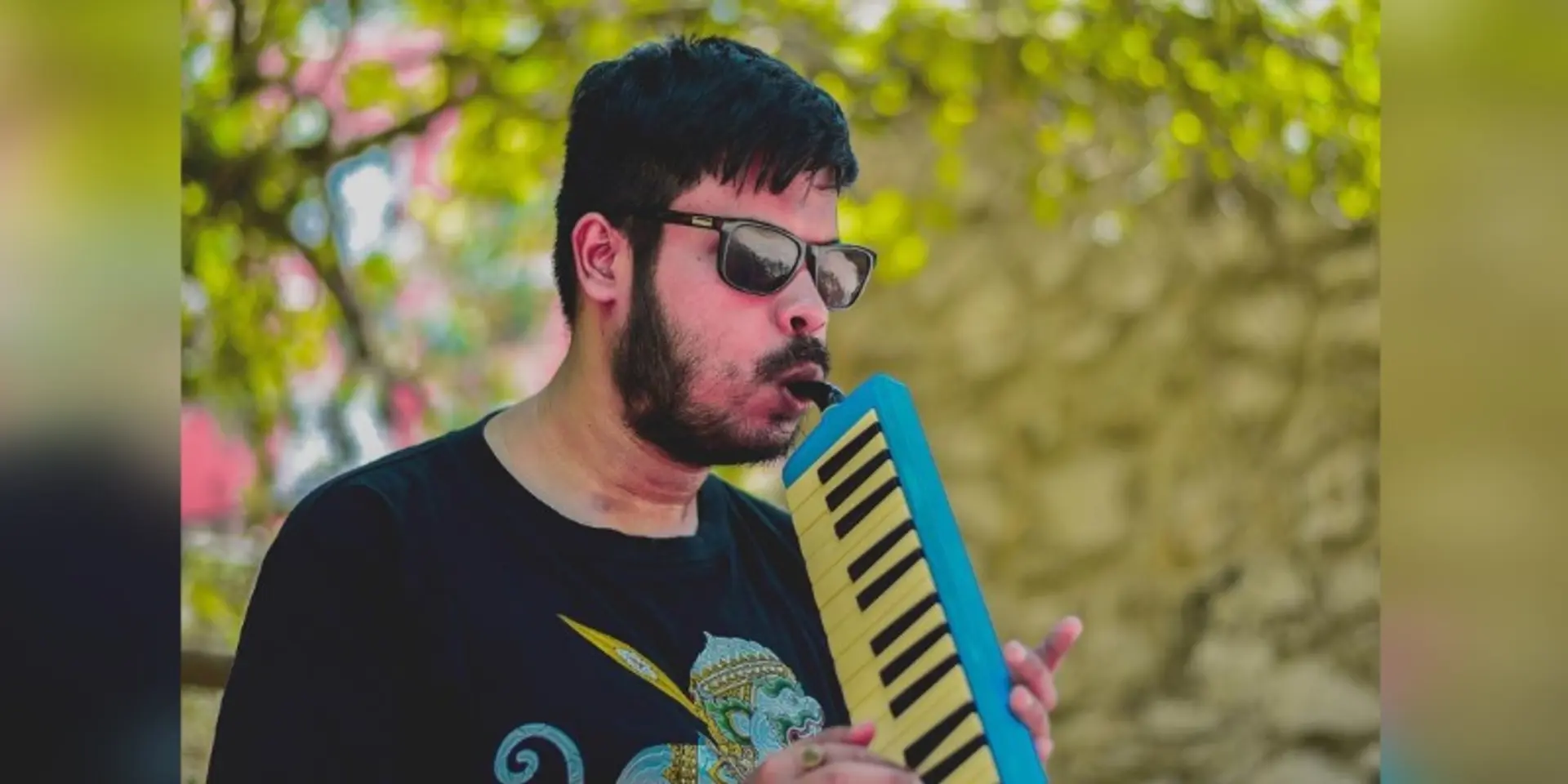सपनों के रास्ते आड़े नहीं आ सकी दिव्यांगता, आज बतौर म्यूजिशियन सफलता के शिखर पर हैं वृतम