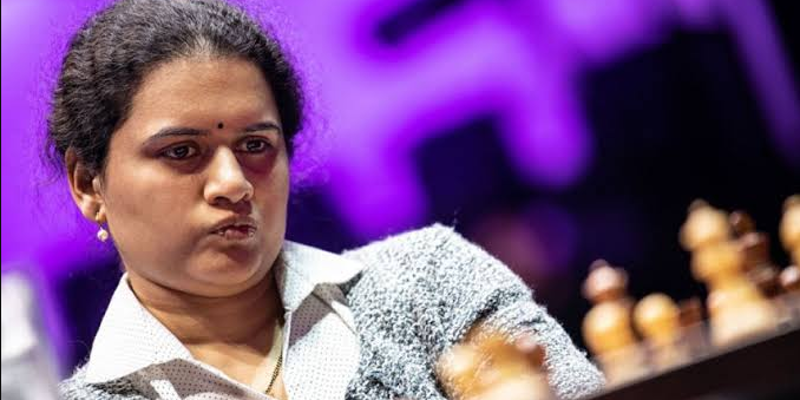 भारत की पहली महिला वर्ल्ड रैपिड चैंपियन बनीं शतरंज खिलाड़ी कोनेरू हंपी 