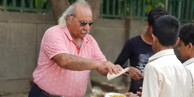 ₹5 में लंच और ₹10 में कपड़े, पढ़िए दादी की रसोई चलाने वाले अनूप खन्ना की प्रेरक कहानी