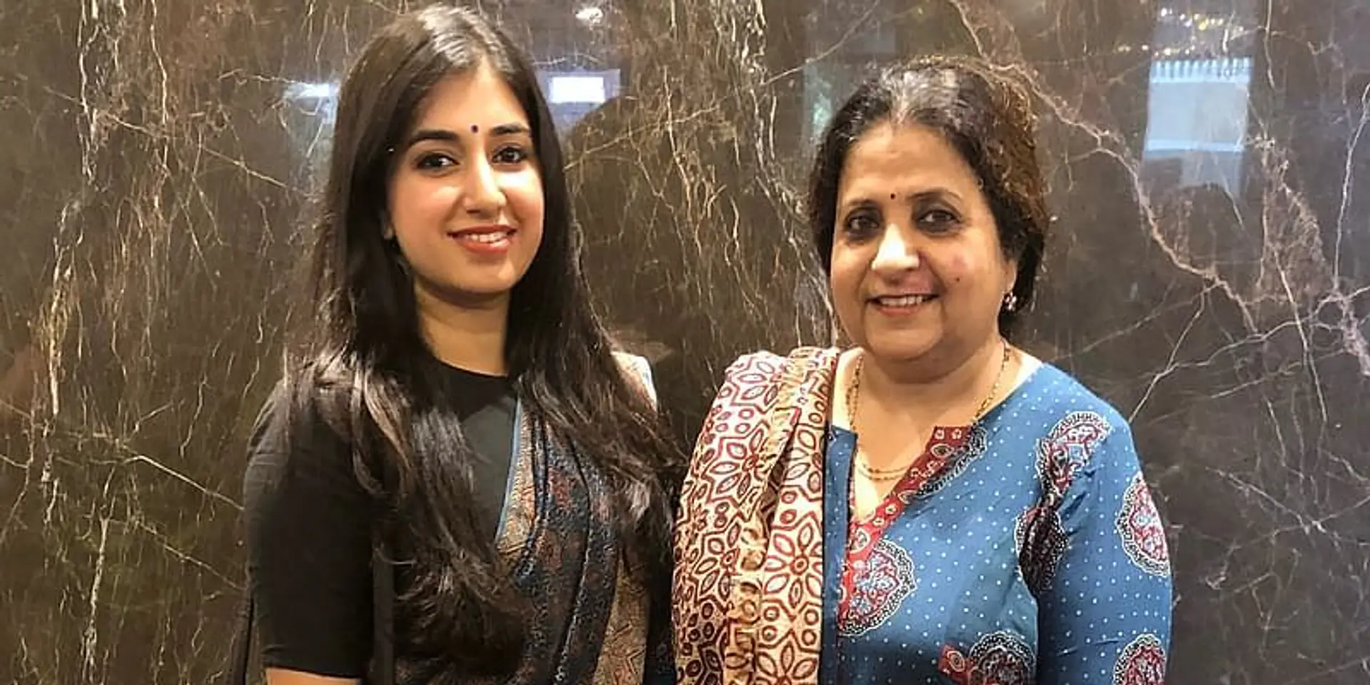मां-बेटी की इस जोड़ी ने घर से ही लॉन्च कर दिया 10 करोड़ के रेवेन्यू वाला एथिनिक वेयर ब्रांड