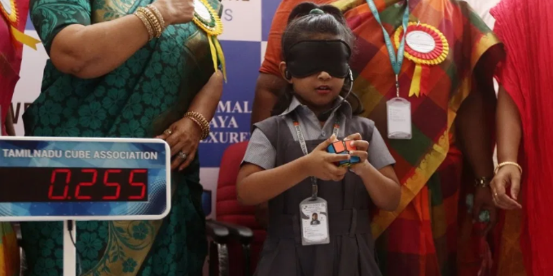 तमिलनाडु की नन्ही सारा को मिला 'द‍ुनिया की सबसे छोटी जीनियस' का ख़िताब